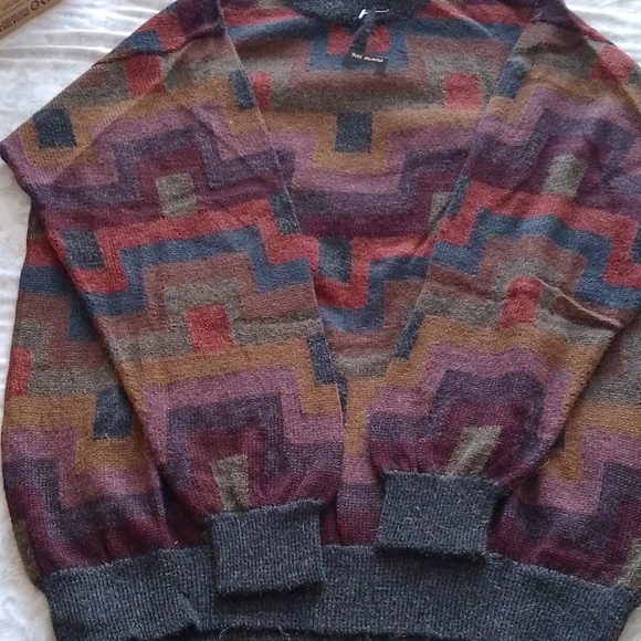 NWT Perú Unlimited Alpaca sweater. - Picture 5 of 6